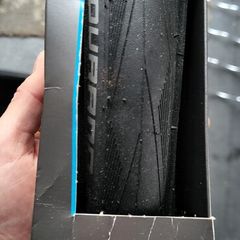 Schwalbe Durano DC 700x28 (28-622) + Tube