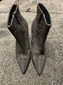 Carvela