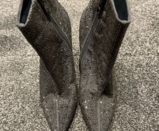 Carvela