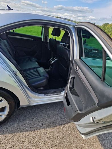 2019 Skoda Superb 2.0 TDI SEL Executive DSG | Leat