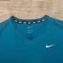 Boys nike top Image 3