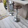 2 bar stools Image 5