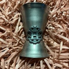 HENDRICKS GIN Jigger Pourer spirit measure genuine product Hendrick's Limited Edition  Brand New limited edition measure. Has 25ml and 30ml lines at one end and 50ml and 60ml at the other end. Stainless steel finish