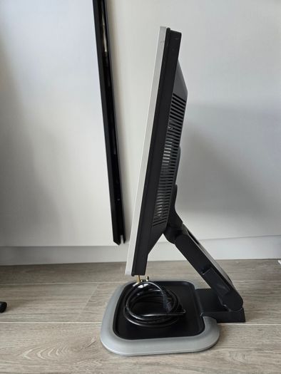 HP L1950g Monitor