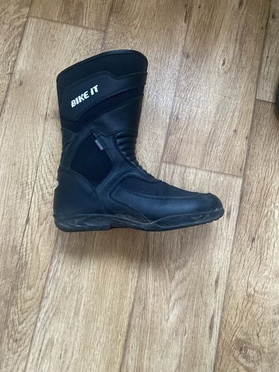 motorbike boots