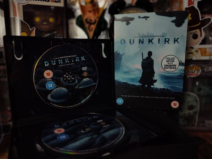 Dunkirk ! Two Disc Limited Edition with Unseen Extras ! DVD ! 2017 ! Christopher Nolan !