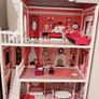 Doll house Image 2