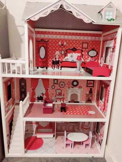 Doll house
