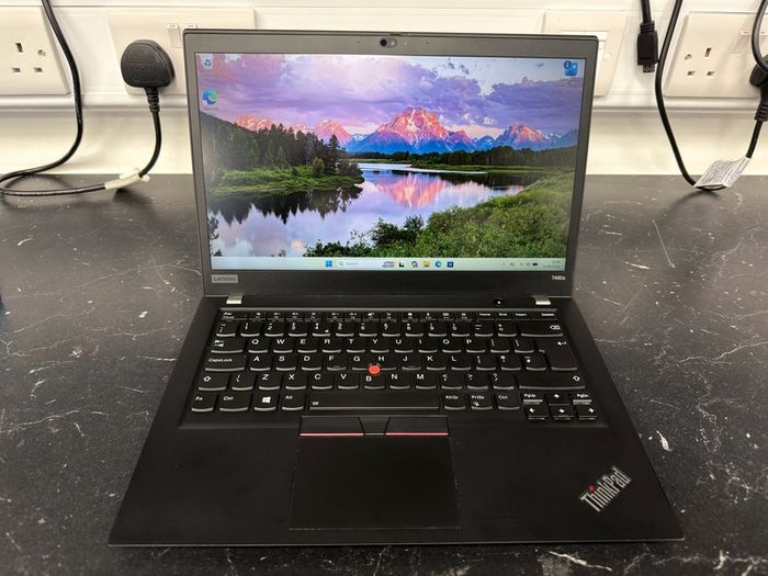 Lenovo ThinkPad T490s