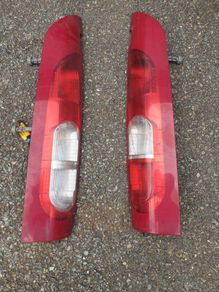 Nissan kubistar taillights