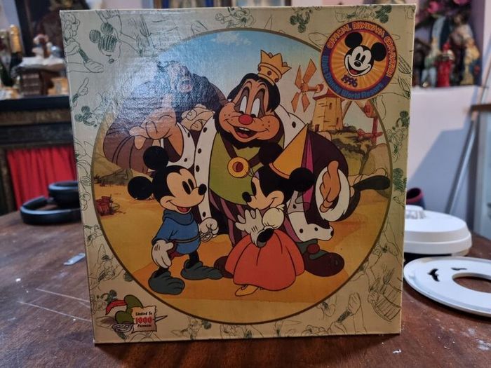 Official Disneyana convention 1996 commemerative plate