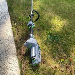 Grass strimmer