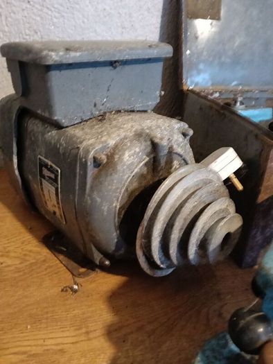 Arundel J4 Professional Lathe