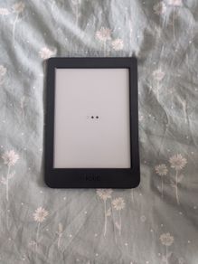 Kobo Nia E-Reader (Screen Issues - For parts / repair)
