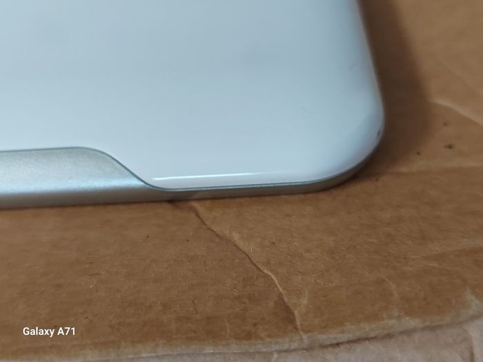 Samsung Galaxy Tab 2, Model GT-P5110, White, Comes with charging Cable, Pin Locked, for parts or repair