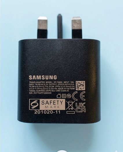 Brand new Samsung fast charger 25W plug and C type cable