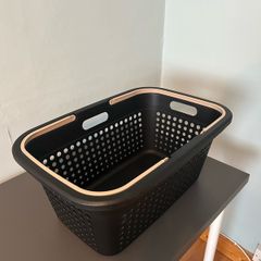 Laundry basket