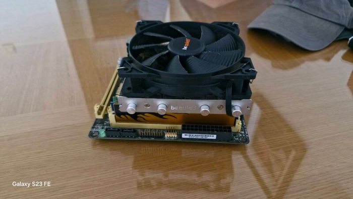 Mini itx Asus motheboard with i7 4790