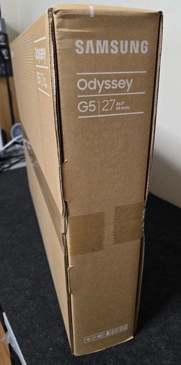 Samsung Odyssey G5 27" 2K HDR10 180Hz IPS Gaming Monitor