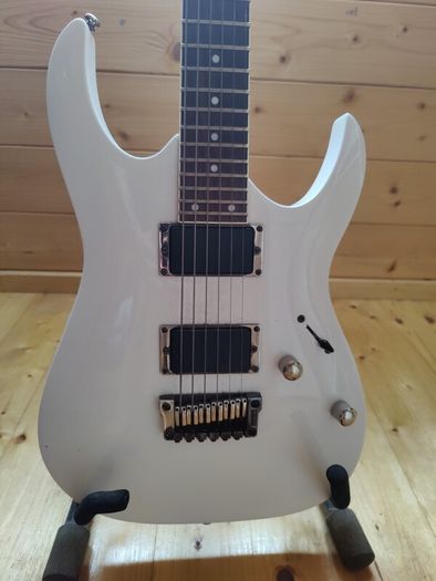 Ibanez rga 32