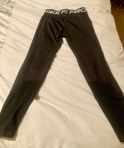 Black Nike pro leggings