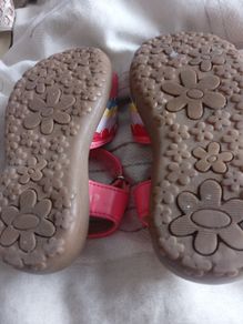 Girls sandals