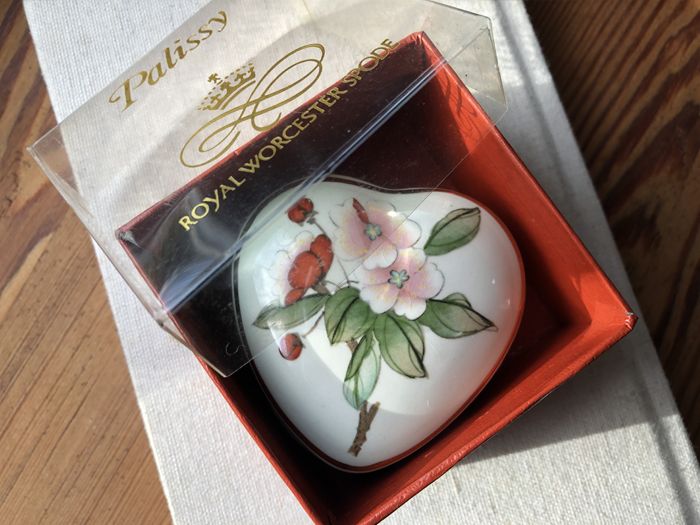 Vintage Trinket Box - Royal Worcester Palissy Heart Shaped Box