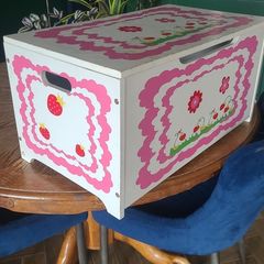 toy box