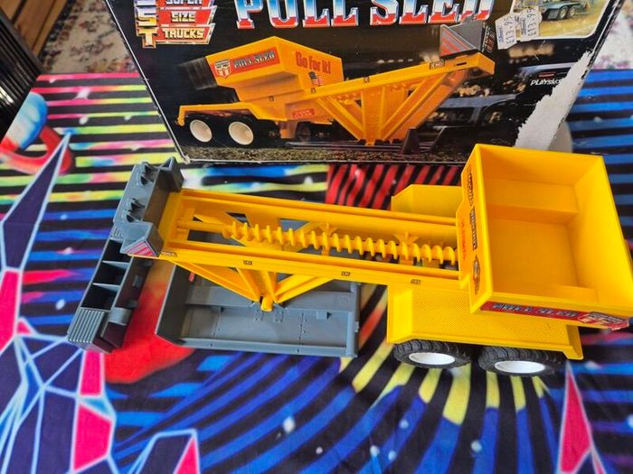 MB Pull Sled Super Size Truck Playskool Bigfoot SST 1985 Monster Truck