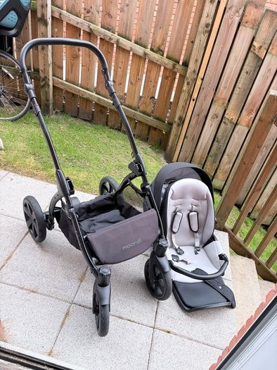 Noordi 2in1 Baby Pram  and Carrycot Excellent Condition