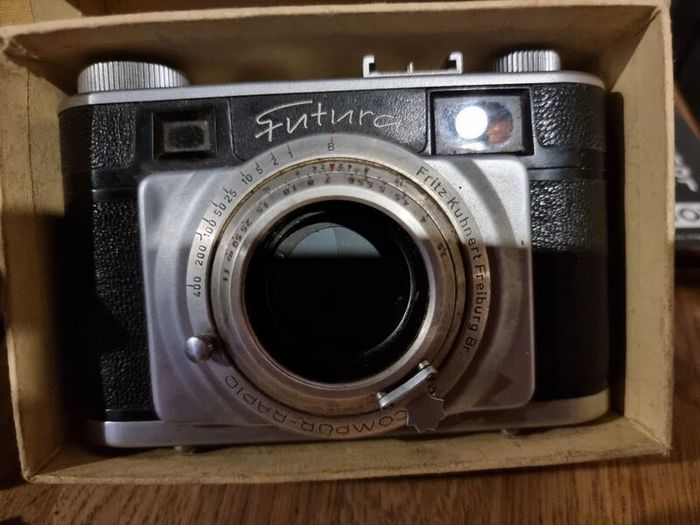 Antique cameras [brownie, futura, coronet]