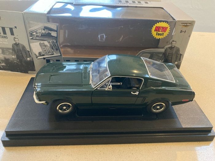 Ford Mustang Steve McQueen Bullitt 1/18 Ertl # 2