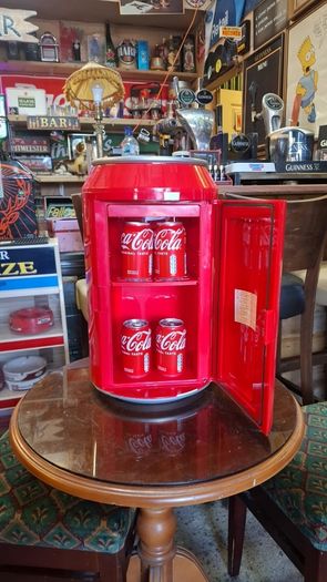 Vintage Retro coca cola can mini fridge