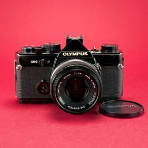 Olympus OM 2  film camera (read)
