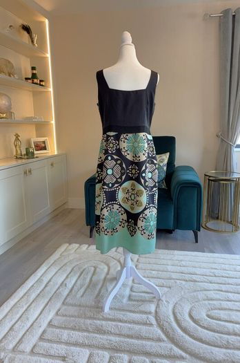 Beautiful Ladies 100% Silk Dress from Phase