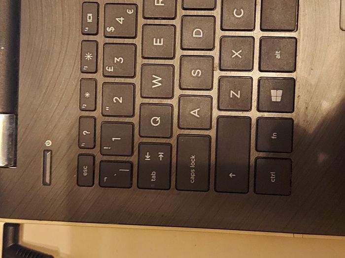 HP 15.6 inch Laptop Model 15-bw066sa, 4GB Ram, 1 Terrabyte HDD, Windows 10 Home, AMD A6-9220 Radeon R4, 5 Compute Cores 2C+3G 2.5GHz