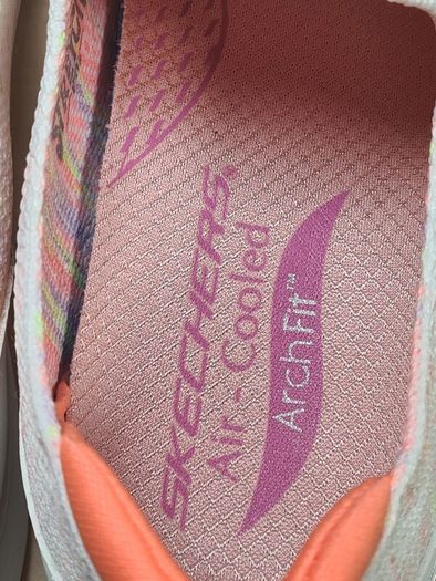 womens SKECHERS ARCHFIT REFINE air cooled trainers slip on Size UK 3 EU 36 (AT2)