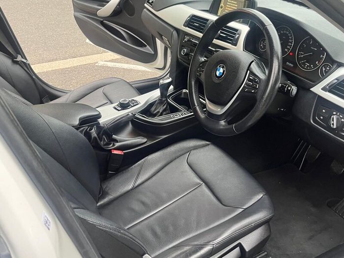 BMW 3-Series 2013