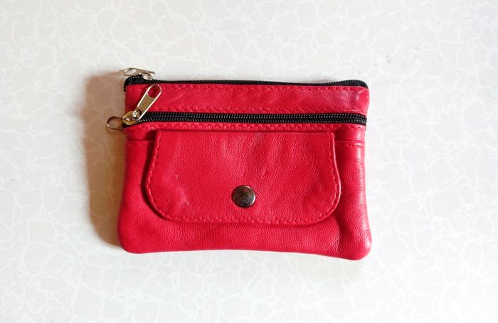 Small Red Purse (good Condition).