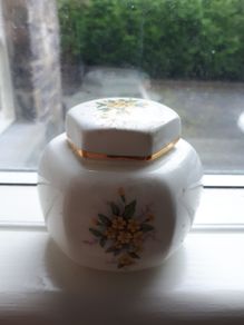 Beautiful ceramic trinket box