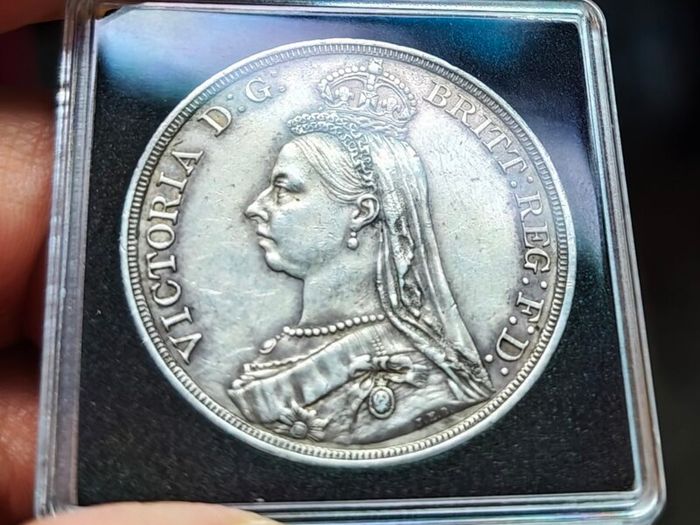 Victoria crown 1887 high grade coin