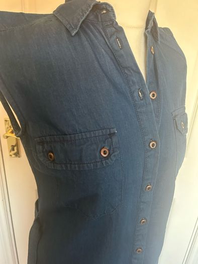 Knee-length blue denim dress