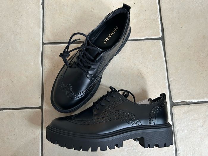Black Loafer Style Shoes
