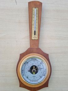 Vintage Shortland SB aneroid barometer.