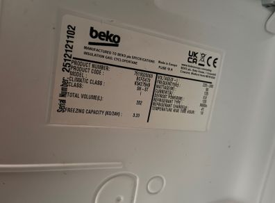 Beko BCFD473 Integrated 70/30 Fridge Freezer