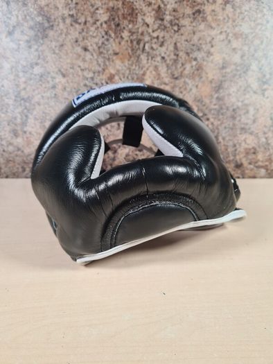 Sandee Closed Face Head Guard Black White Size Medium