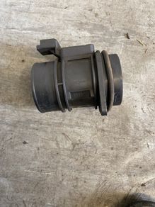 Renault Trafic 1.9 Air Flow Meter