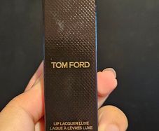 Tomford Lip Lacquer Luxe Matte Liquid Lipstick in 04 insouciant