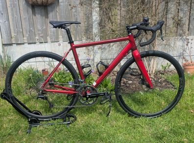 Boardman Road Comp. Size 51cm (small) with Hunt Wheels.