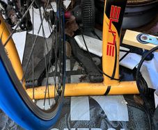 trek 1000 SL 56 frame turbo trainer included